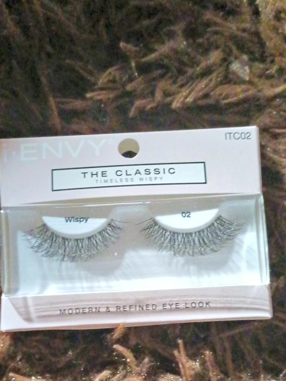 ENVY The Classic Wispy False Eyelashes Black NWT